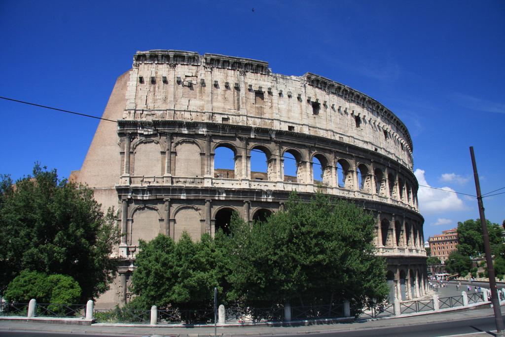 Viale Del Colosseo Bed & Breakfast Roma Dış mekan fotoğraf